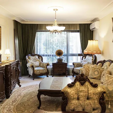 Luxury Antique Apartmán *