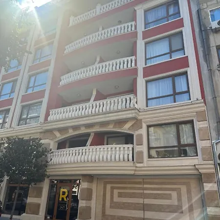 Luxury Antique וארנה