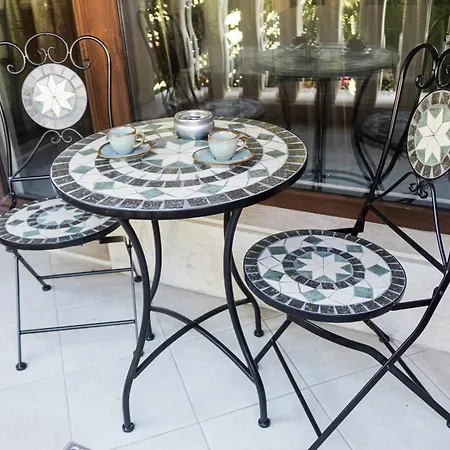 Luxury Antique Apartament *